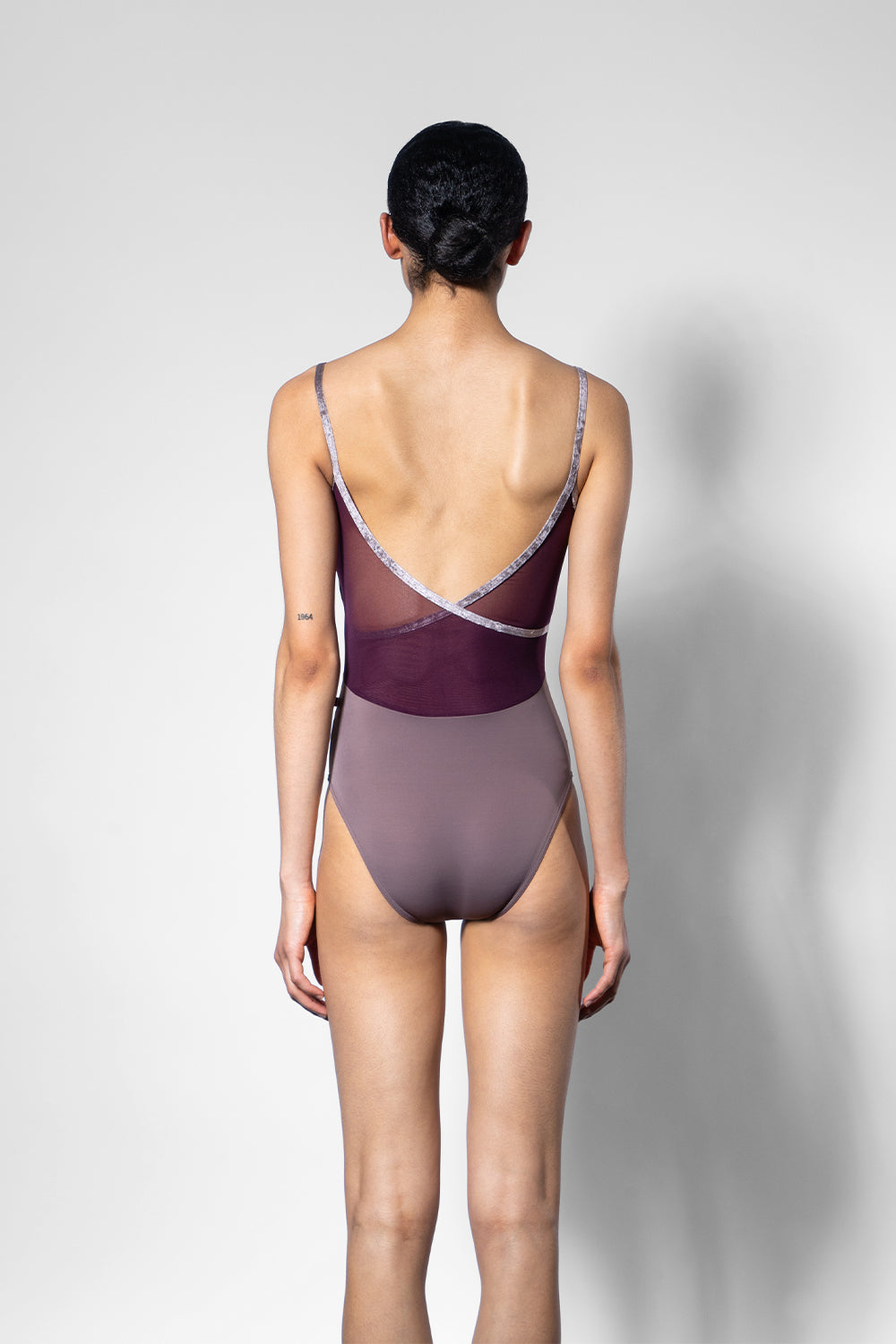 Fiona leotard in T-Phantom body color with Mesh Opera top color and CV-Phantom trim color